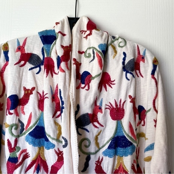 Johnny Was Sweater Druoin Short Hoodie Floral Cotton Embroidered Ivory XS GUC - Picture 5 of 10